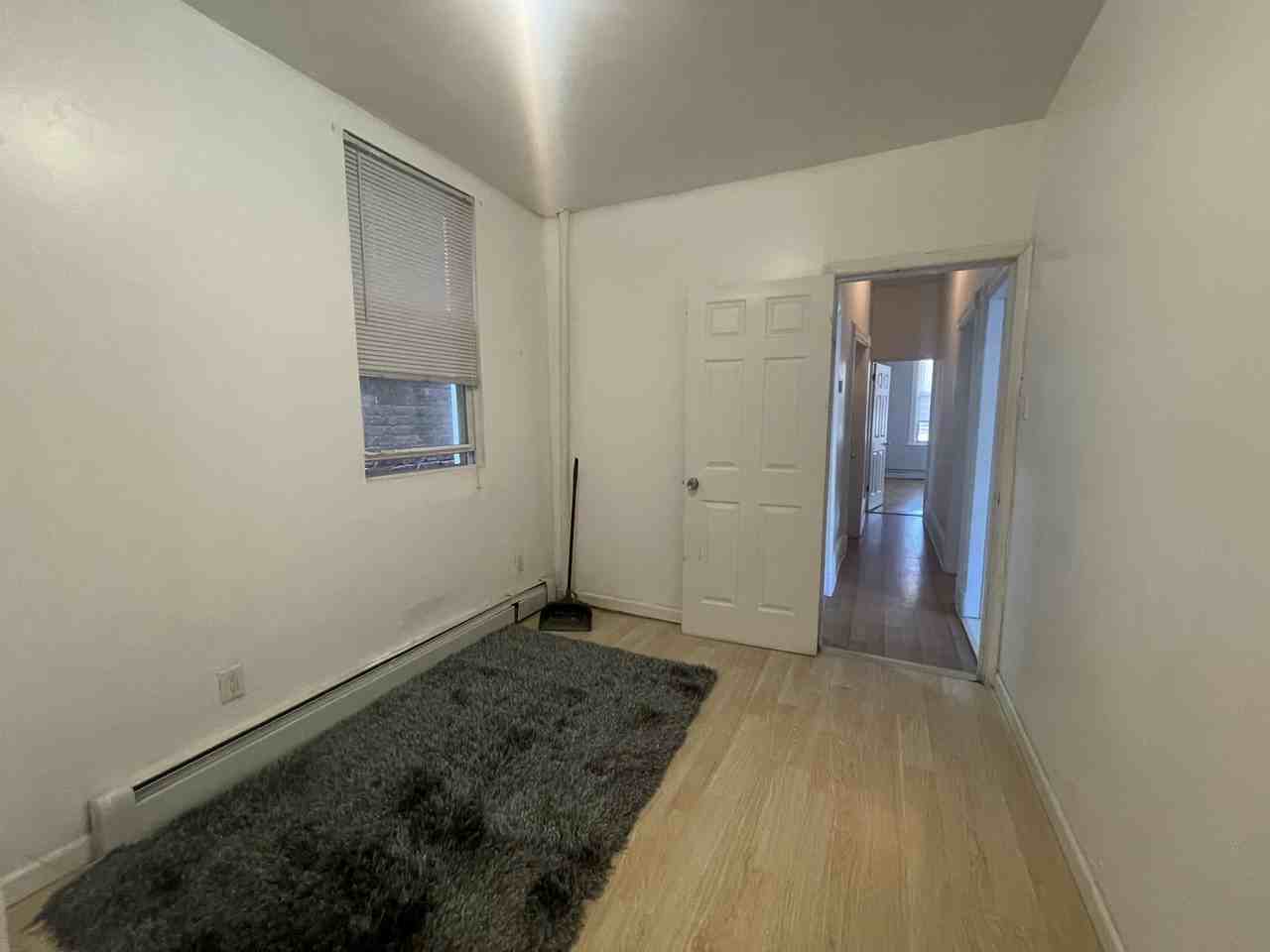 Zulette Ave - Photo 5 of 12