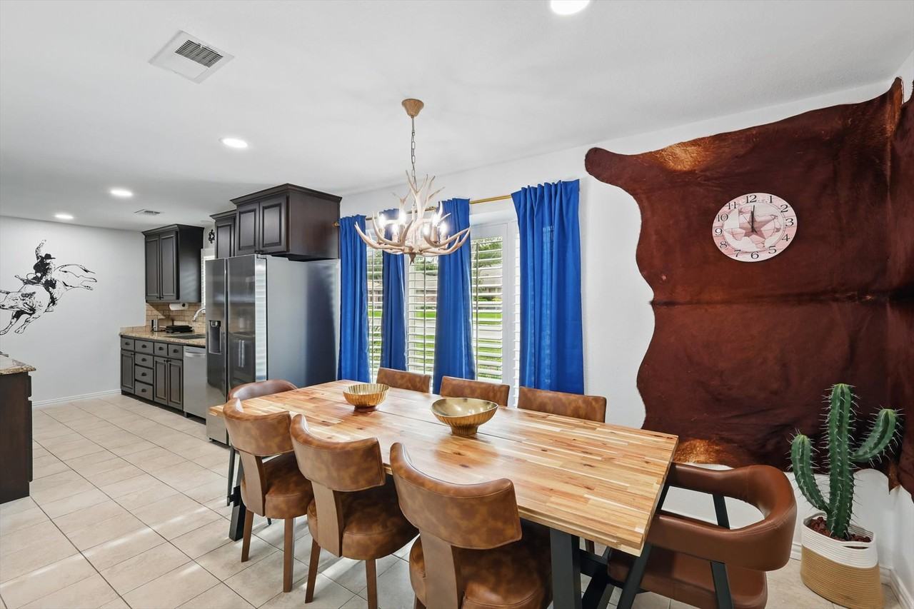 328 Shawnee Trl #NA - Photo 4 of 42