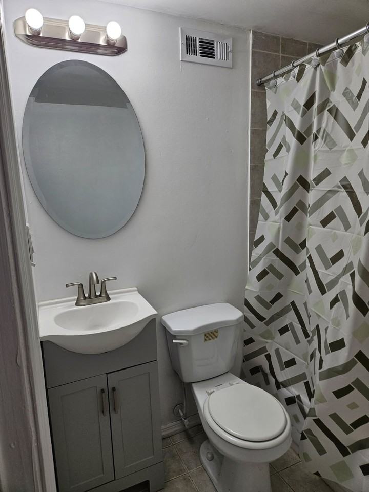 Doane Ave #1 - Photo 3 of 10