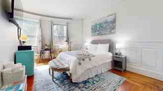 1029 Beacon St - Photo 1 of 1