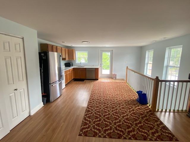 118 Bancroft Ave #201 - Photo 5 of 16
