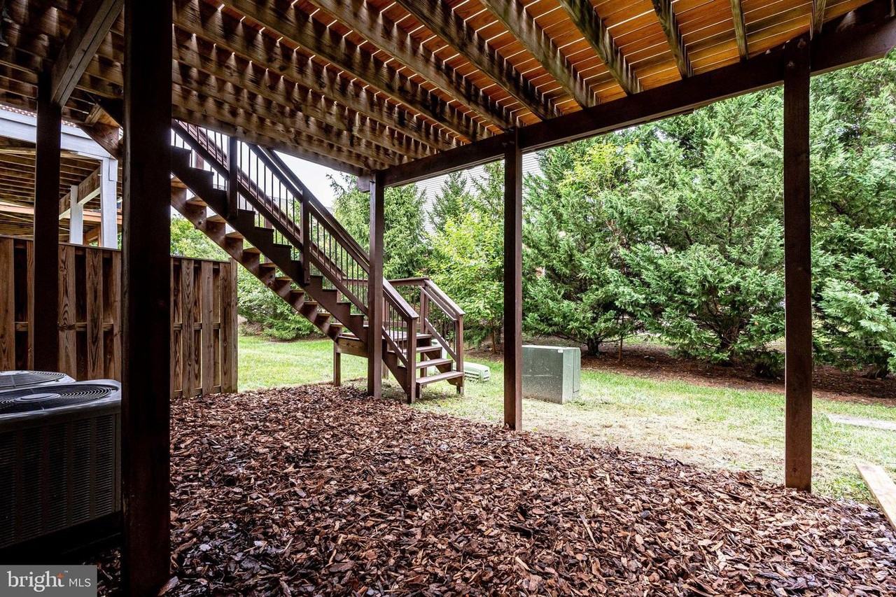 25332 Mcintyre Sq #NA - Photo 6 of 8