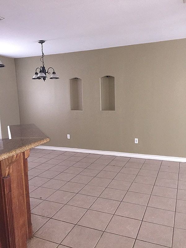 1206 W Kiwi Ave #NA - Photo 7 of 16