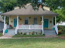 27 Poplar St #B - Photo 1 of 1