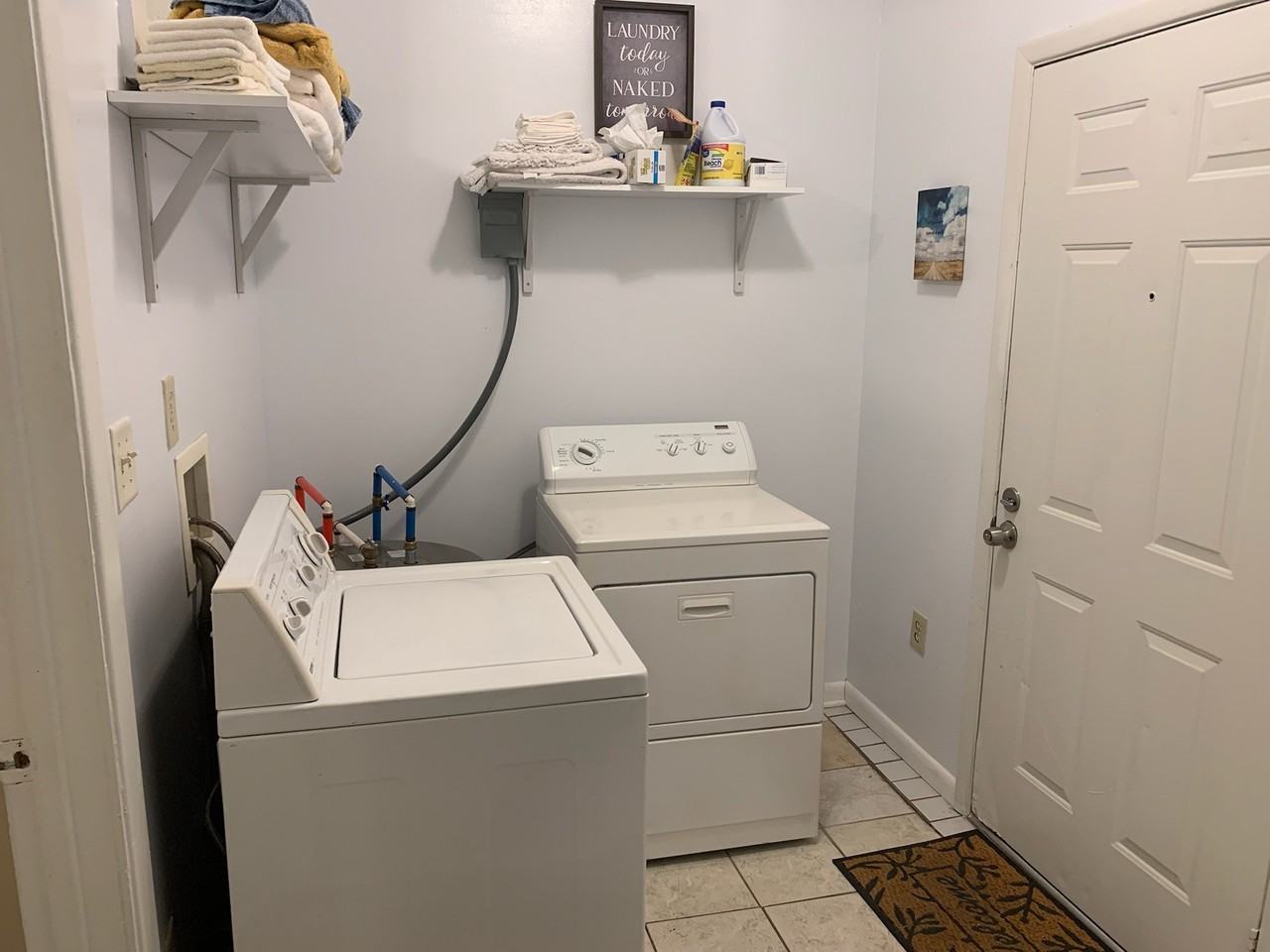 27 Poplar St #B - Photo 6 of 12