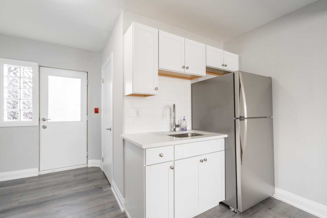 81 Gibson Avenue #4 - Photo 3 of 14