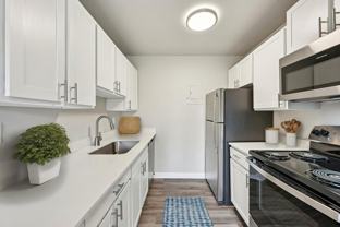 3300 Tamarac Apartments - Photo 1 of 1