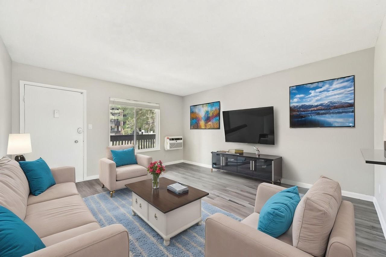 3300 Tamarac Apartments - Photo 6 of 32