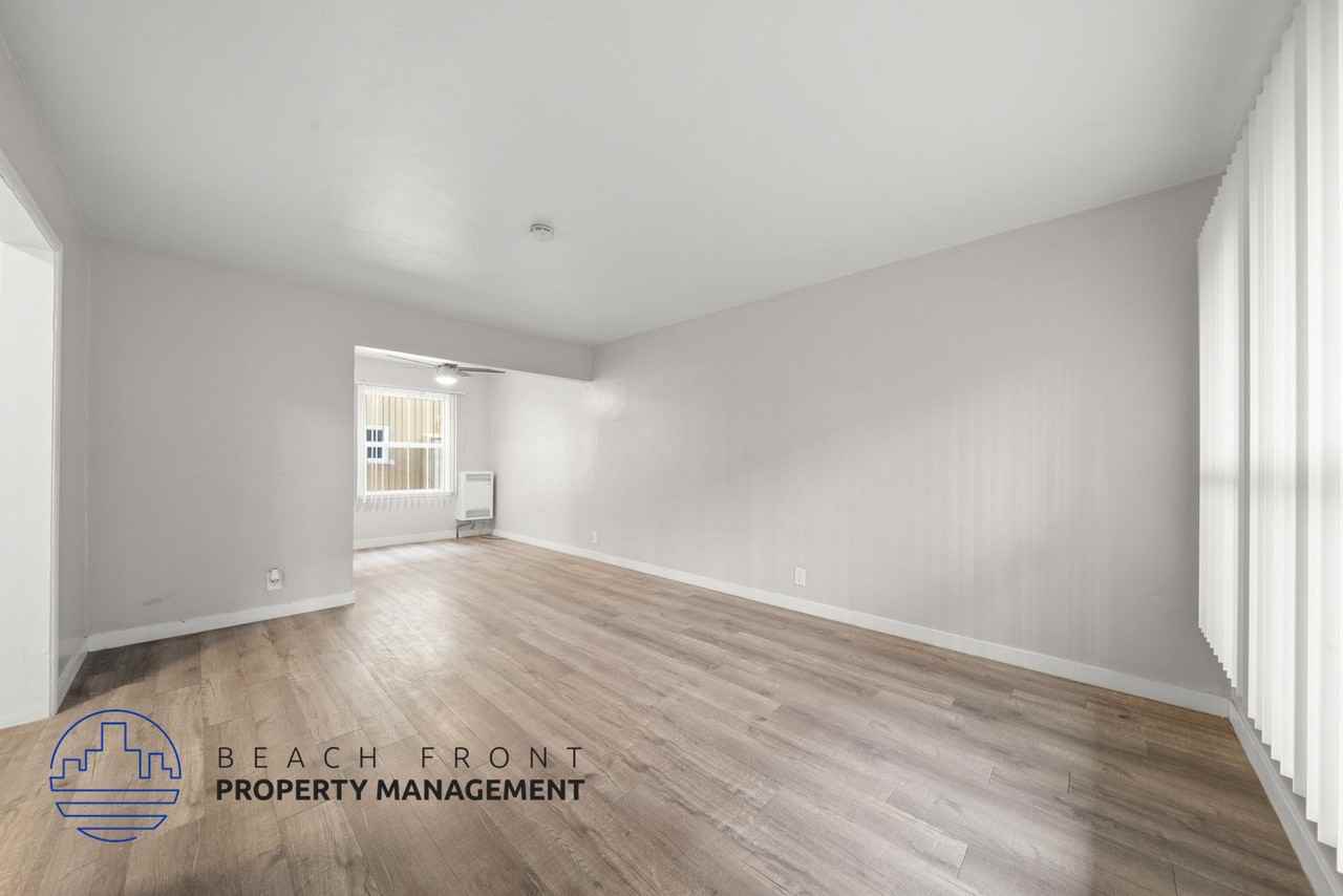 2070-2080 Magnolia Ave. - Photo 3 of 20