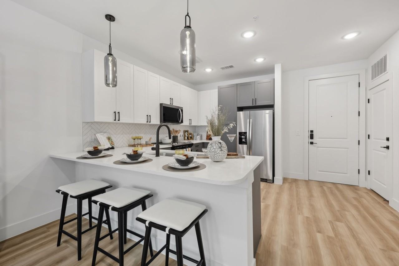 Copper Bishop Arts - Photo 2 of 40