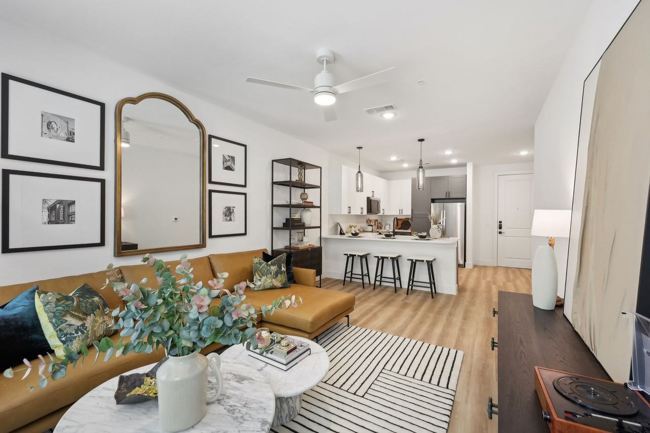 Copper Bishop Arts - Photo 3 of 40