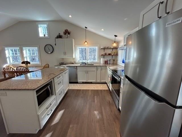 14 Gerald Dr - Photo 3 of 15