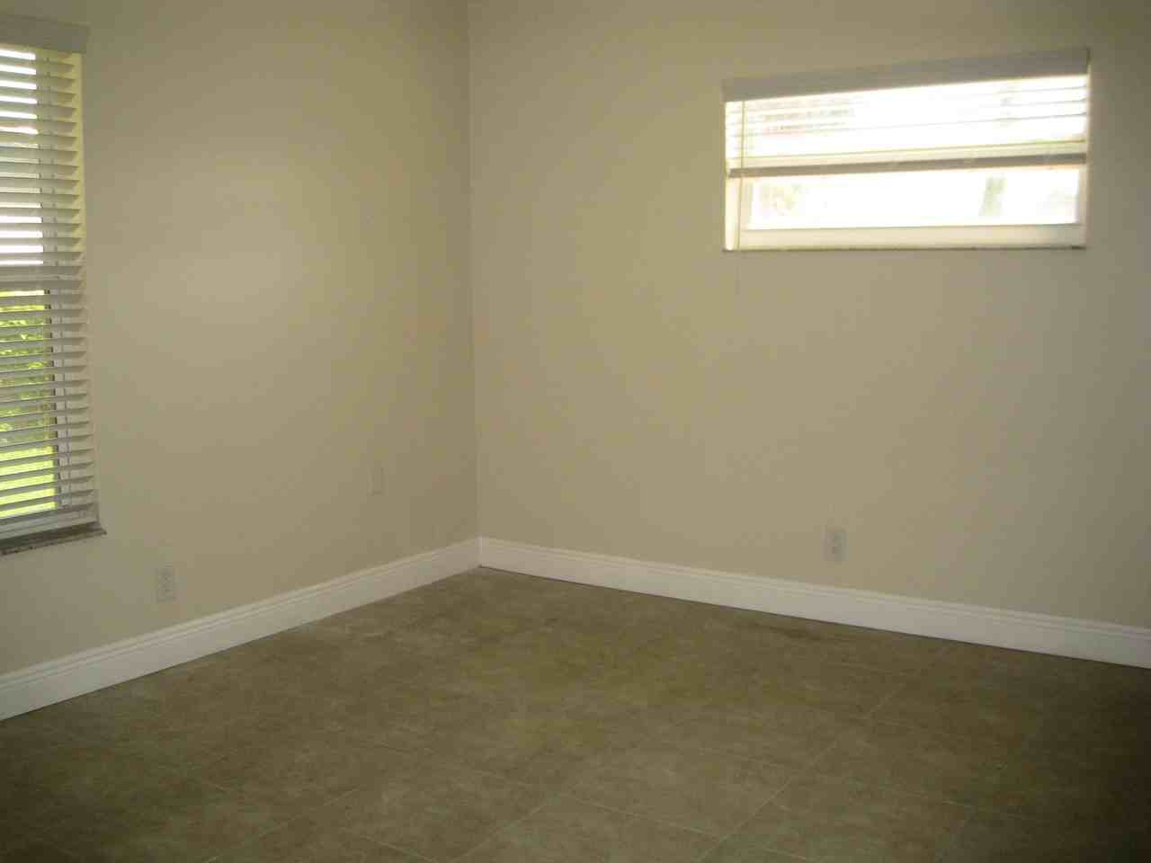 5085 Bottlebrush St - Photo 6 of 25