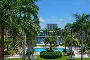 featured image of 100 SE 5th Ph17 Avenue SE #PH17