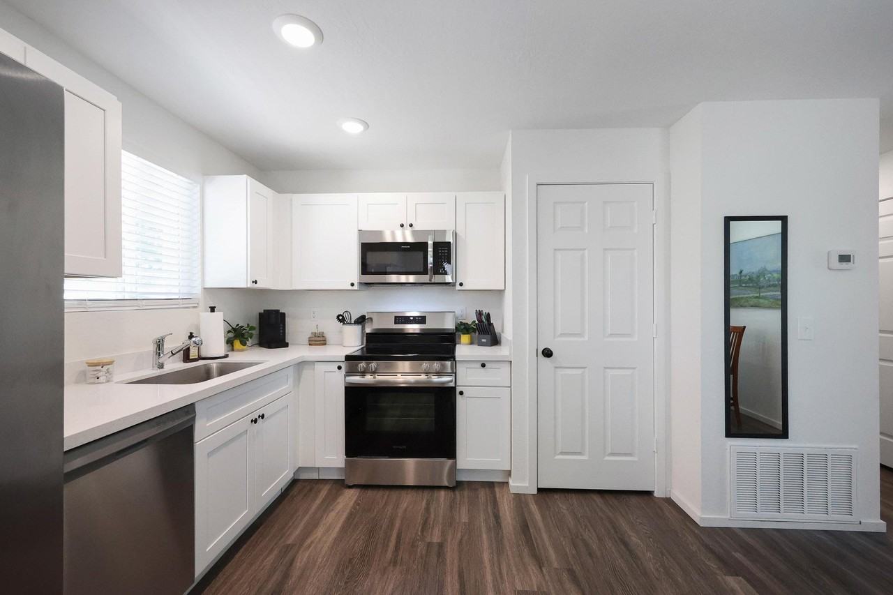 W State Ave - Photo 3 of 12