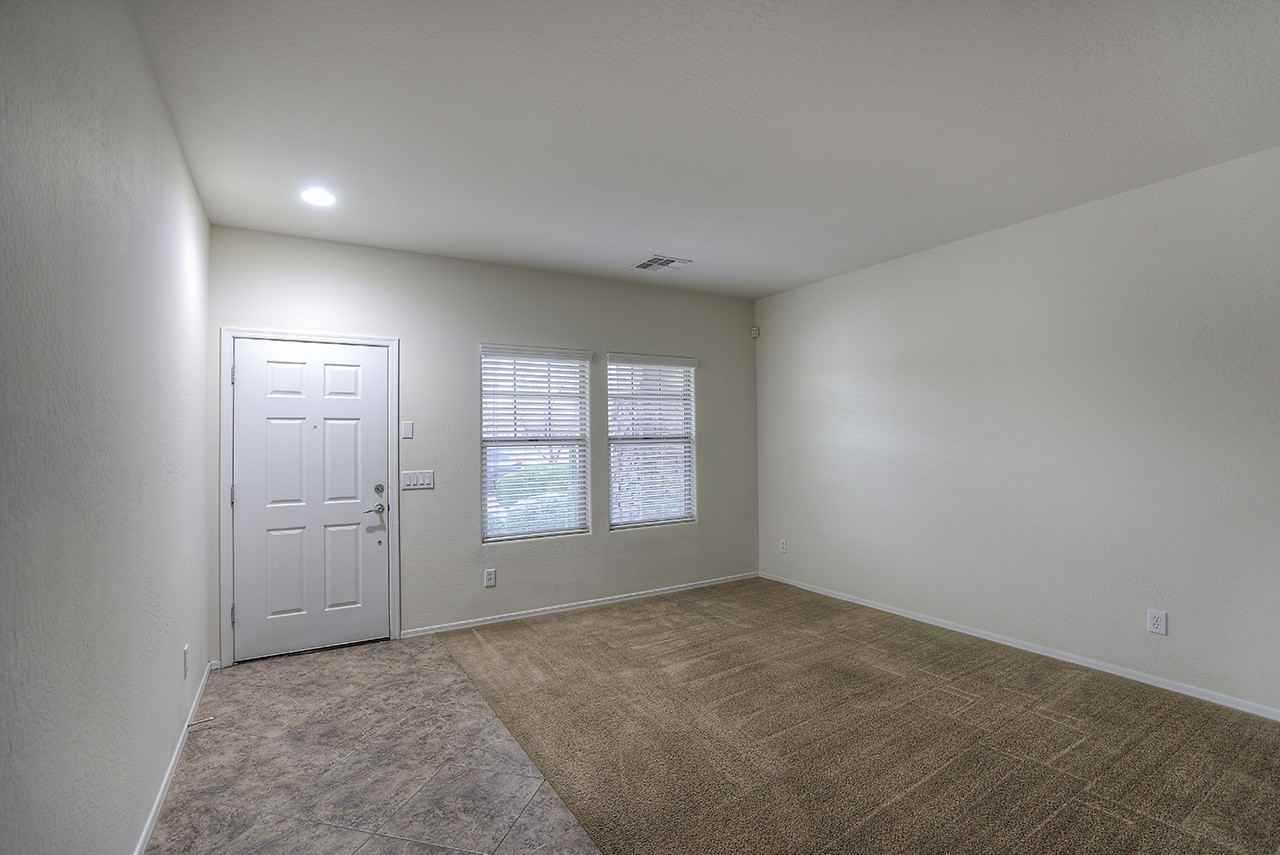 156 S 194th Ln - Photo 3 of 25