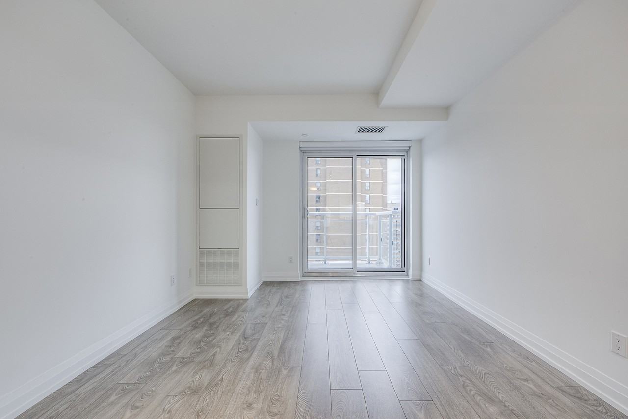 286 Bain Avenue #2105 - Photo 3 of 20