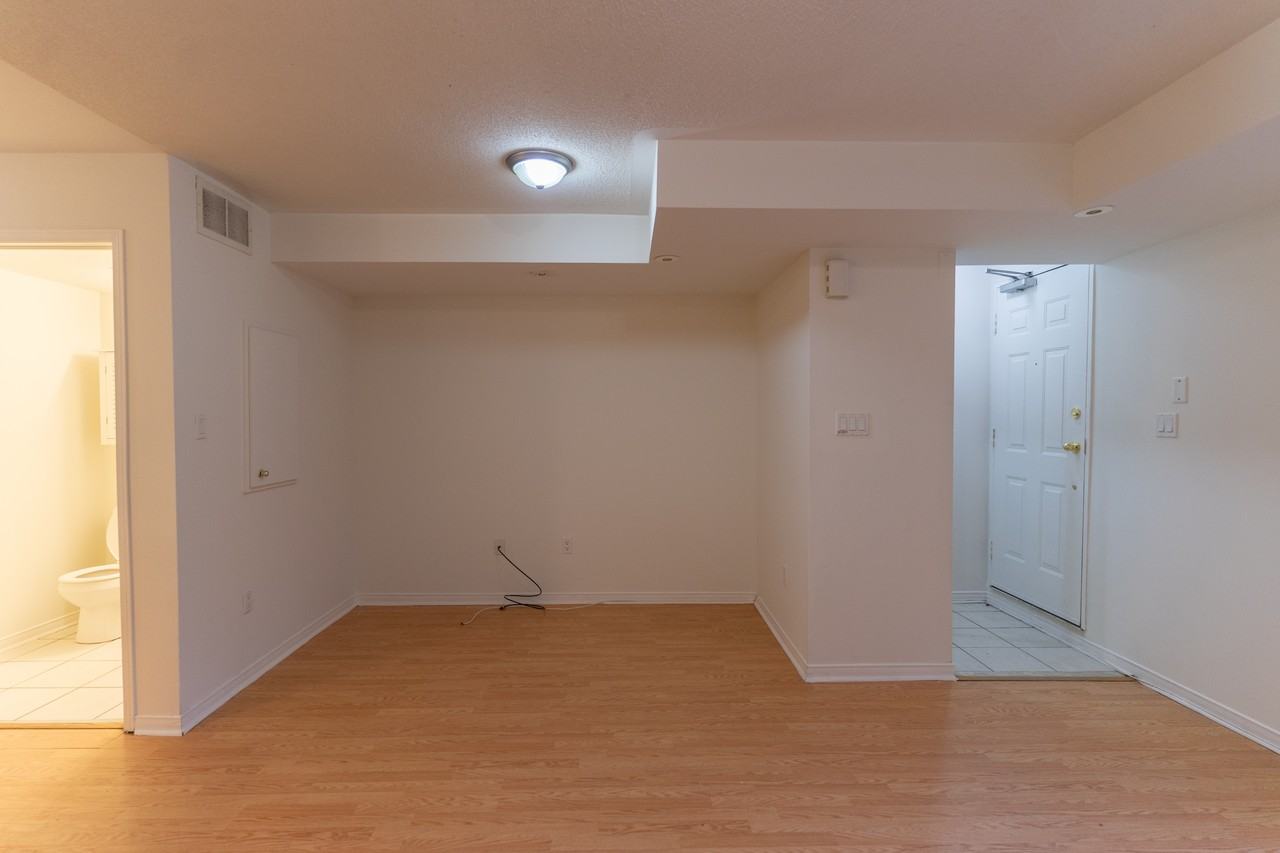 316 - 316 John Street #126 - Photo 2 of 11