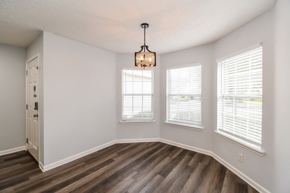 8030 Welbeck Ln - Photo 6 of 16