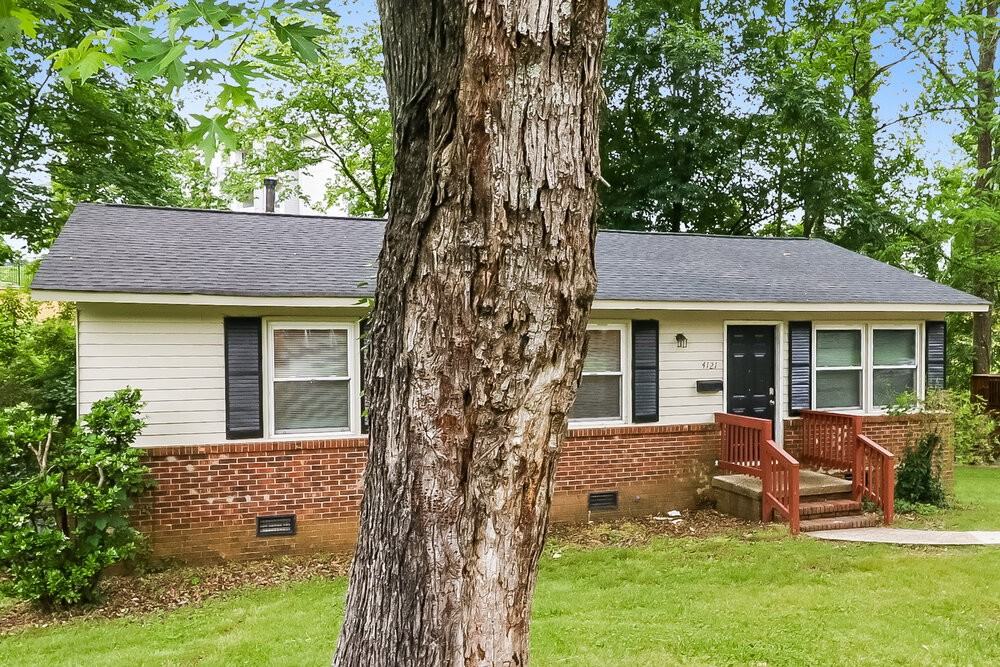 4121 Carlyle Dr - Photo 3 of 16