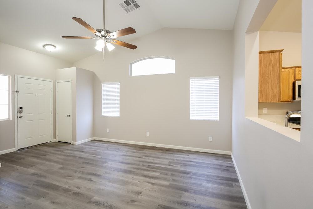 913 Baritone Way - Photo 3 of 16