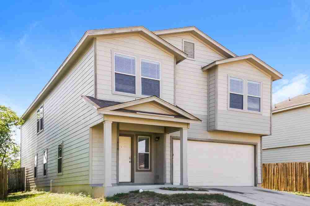 3818 Amber Chase - Photo 4 of 17