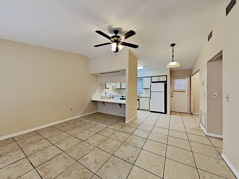 32827 Blossom Ln - Photo 5 of 10