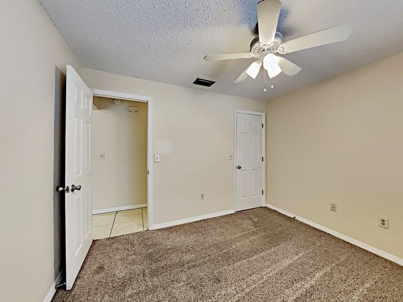 32827 Blossom Ln - Photo 7 of 10