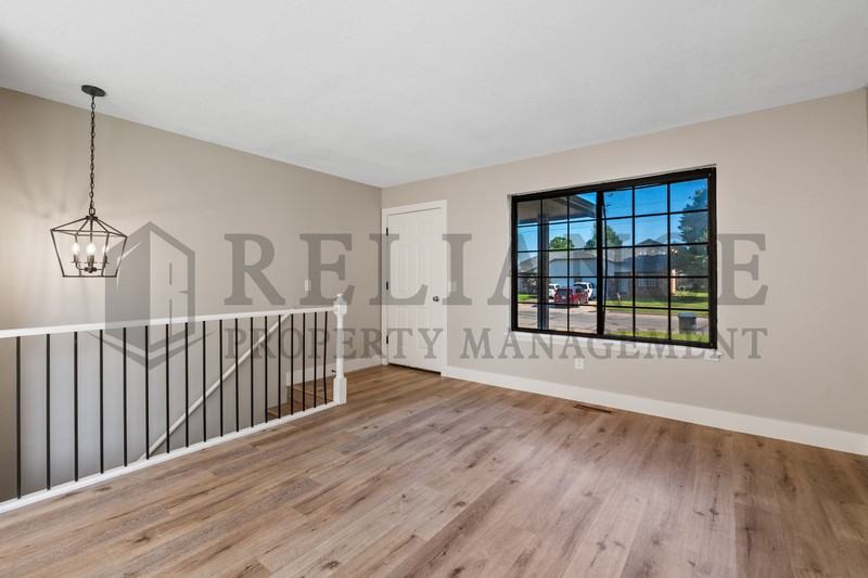 6903 W Oneil St - Photo 7 of 26