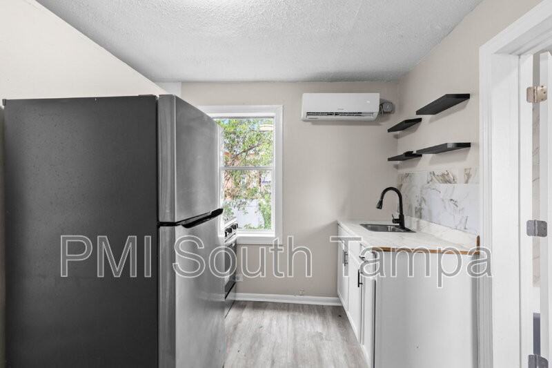 2135 W Saint Louis St #2 - Photo 2 of 6