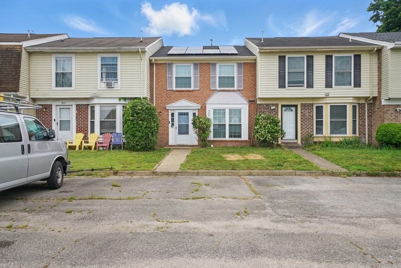 909 Westwind Pl - Photo 2 of 26