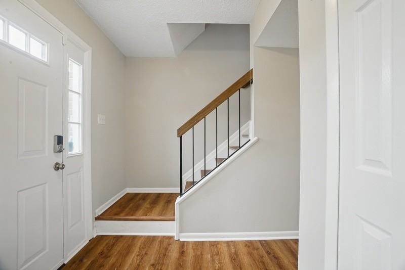 909 Westwind Pl - Photo 5 of 26