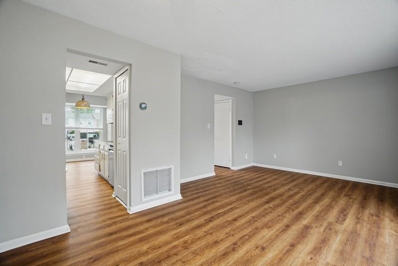 909 Westwind Pl - Photo 7 of 26