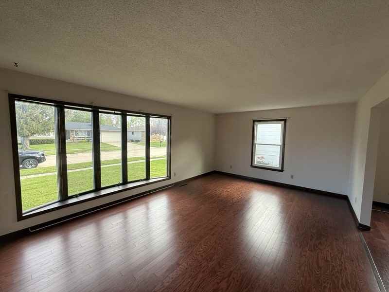 1825 26th Ave - Photo 2 of 14