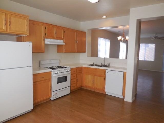 1316 Chico Ct - Photo 3 of 25