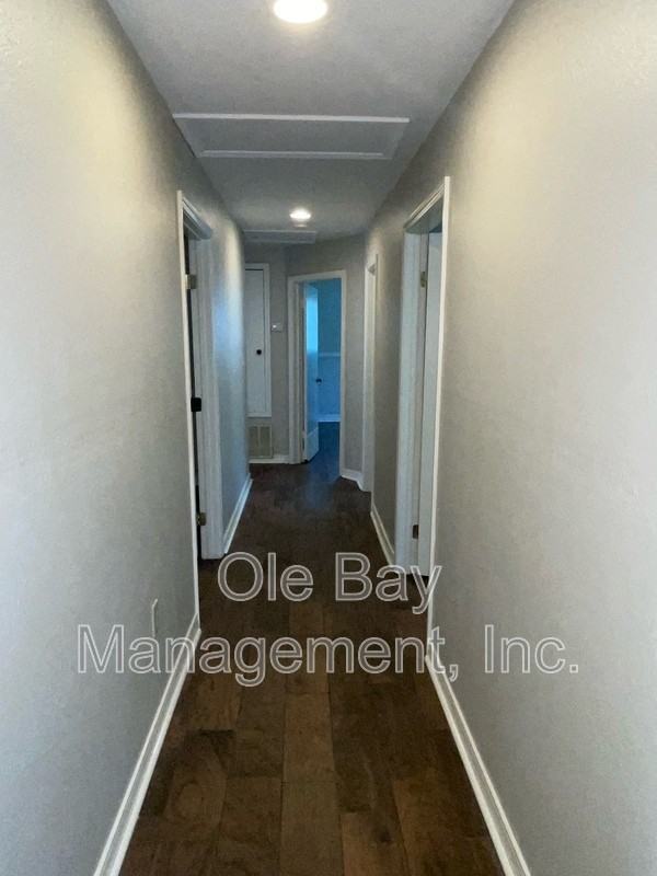 4601 Bush Ln - Photo 3 of 9