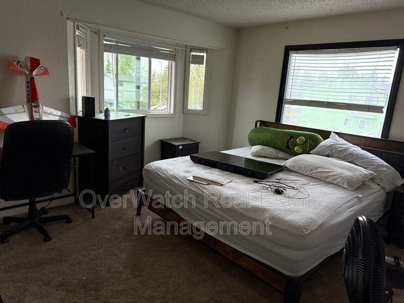 627 N Klevin St #A - Photo 4 of 9