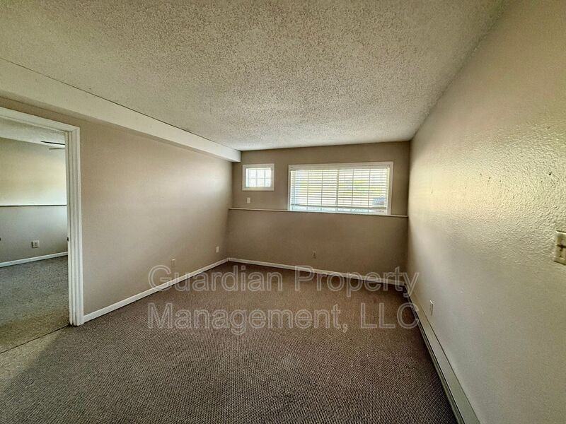 1010 N Walnut St #11 - Photo 2 of 11