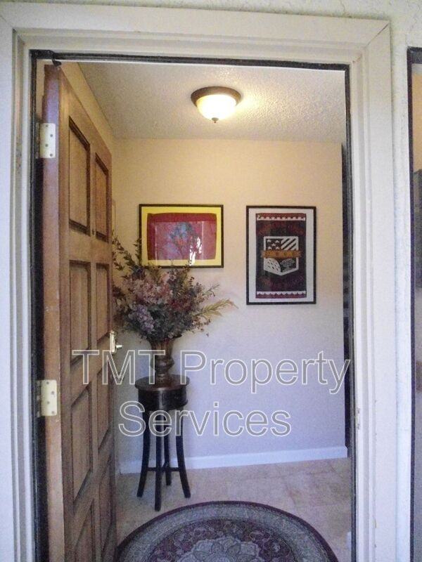 1370 Tourney Hill Ln - Photo 2 of 9