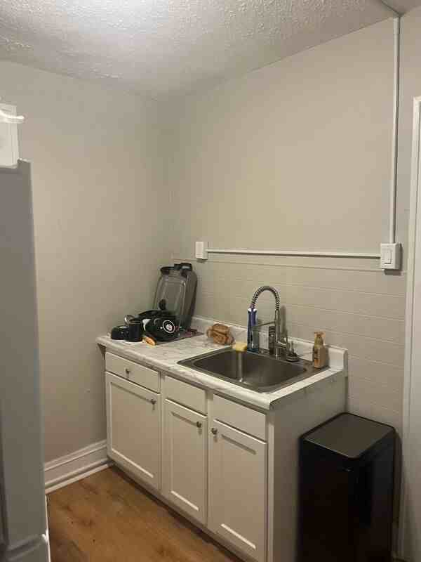 44 Genesee St #6 - Photo 7 of 9