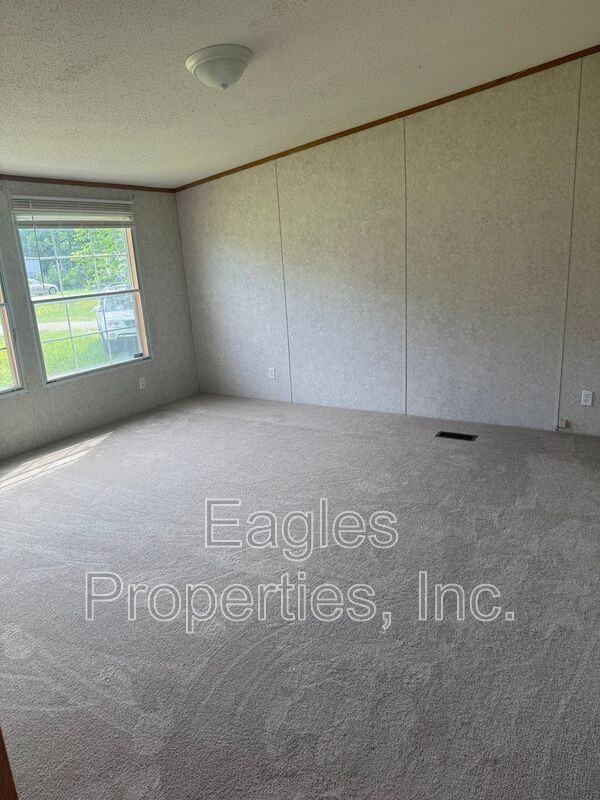 106 Wedgewood Pl - Photo 3 of 9