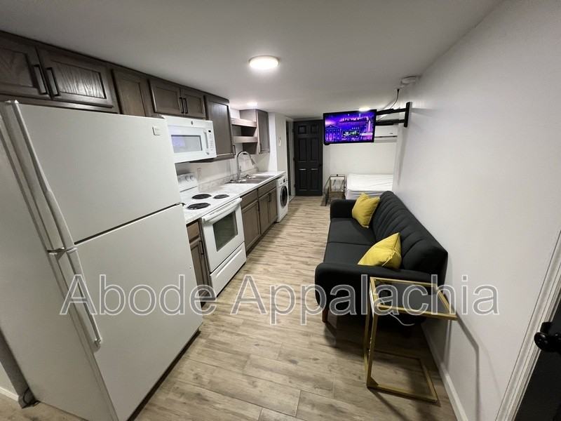 116 Cumberland Ct #5 - Photo 2 of 5