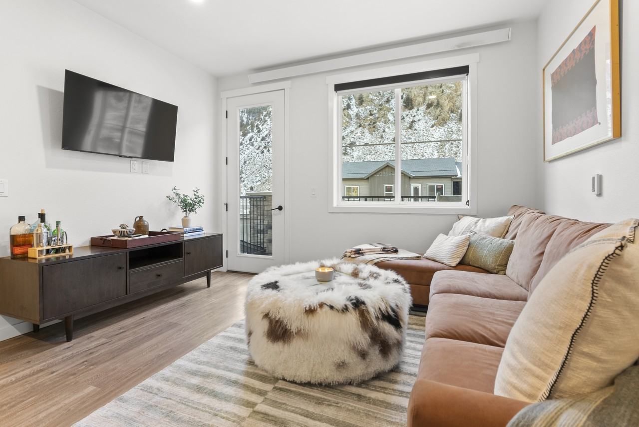 Hummingbird Way, 2111 - Photo 3 of 39