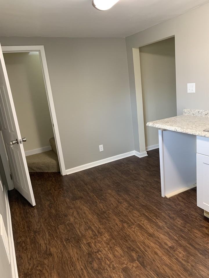 615 George-GRG - Photo 3 of 50