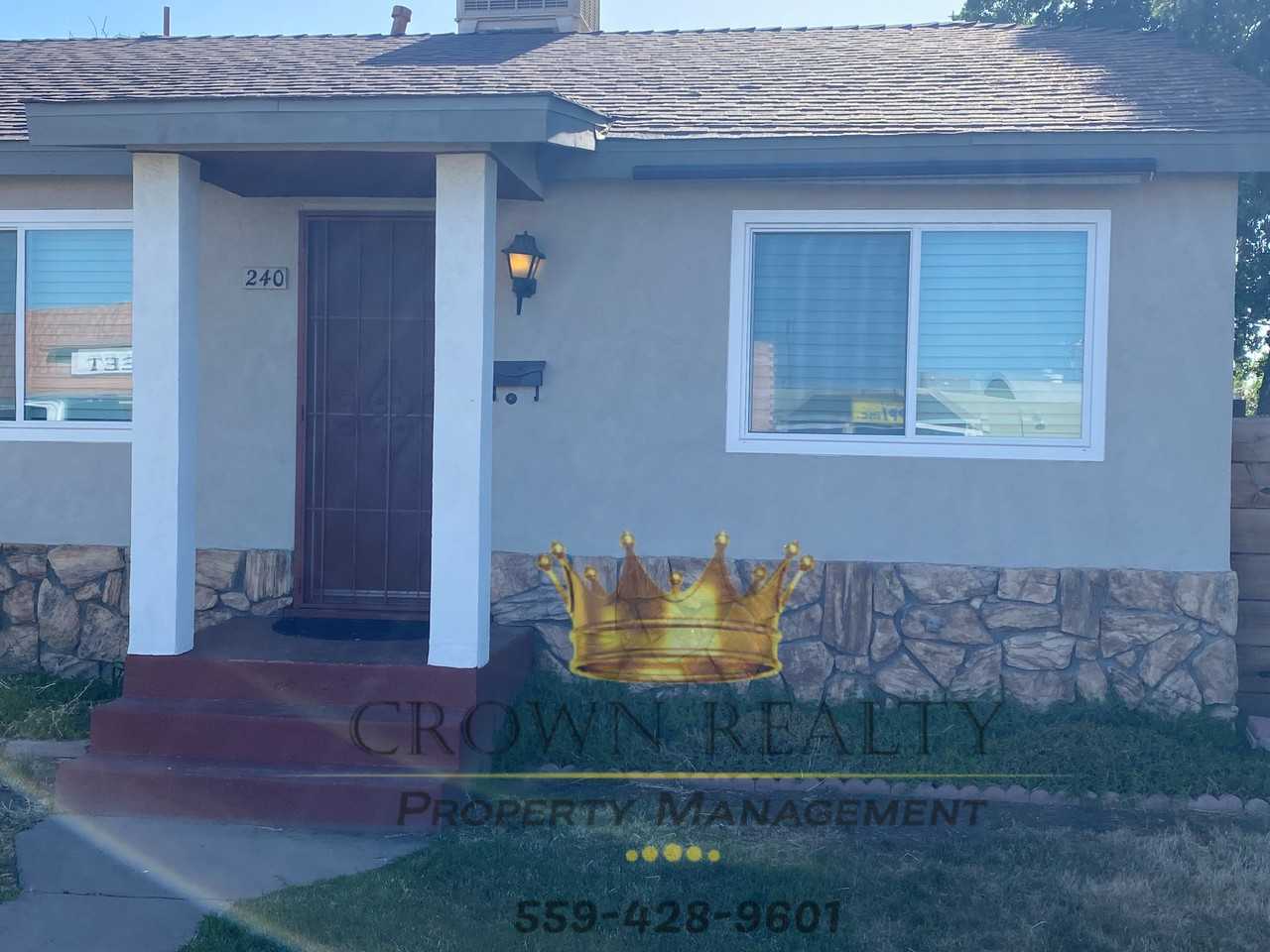 240 S West St - Photo 2 of 7