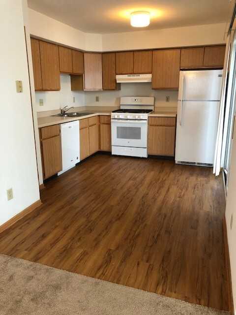 Emmsen-Hill - Photo 3 of 12