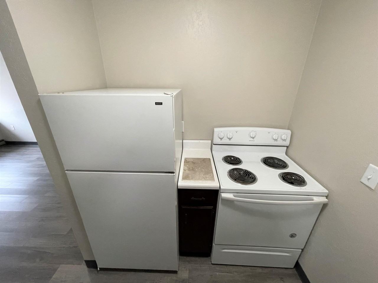 VR - 9 E 10th Ave - Groton - Photo 6 of 17