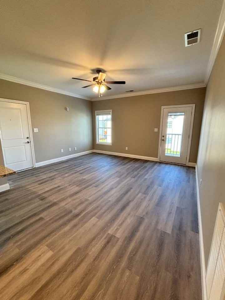5330 Bakers Spring - Photo 5 of 28