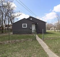 featured image of 32463 Muskegon Court