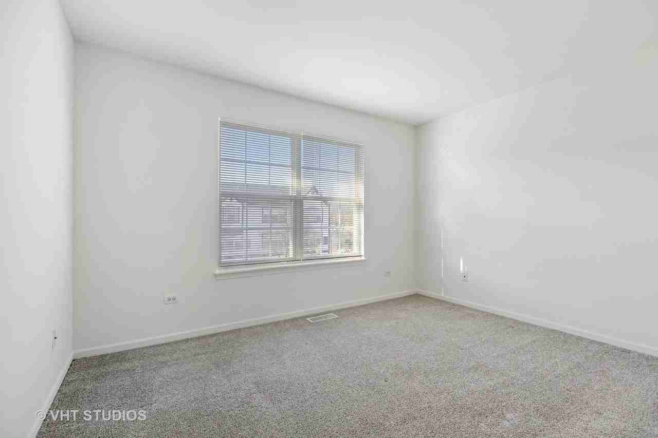 384 Haydn Ct #384 - Photo 3 of 50